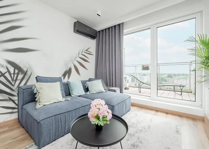 Elegant Apartment With Air-Conditioning Near Lodz Fabryczna By Renters Prestige