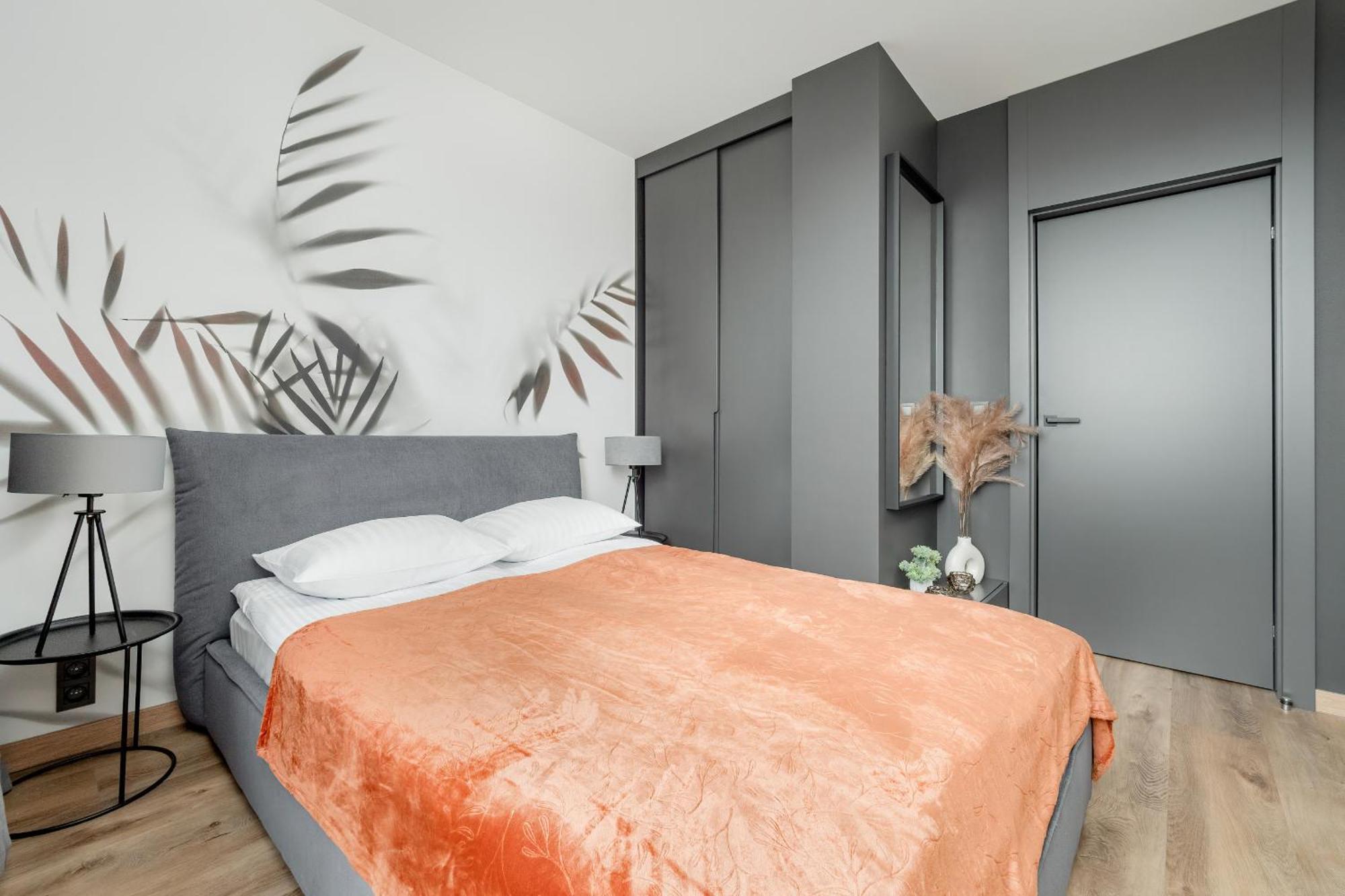 Apartament Elegant With Air-conditioning Near Fabryczna By Renters Prestige